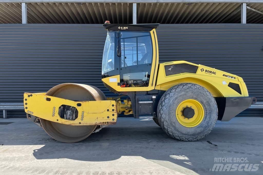 Bomag BW 213 D-5 單輪滾壓機