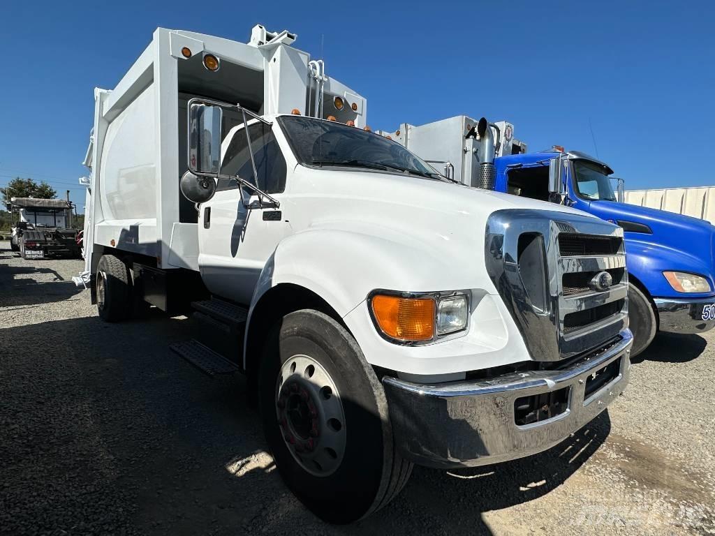 Ford F750 垃圾車