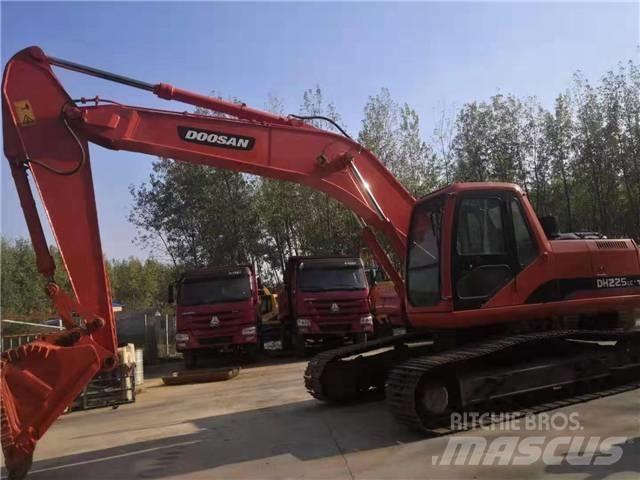 Doosan DH 225 LC-7 履帶式 挖土機/掘鑿機/挖掘機