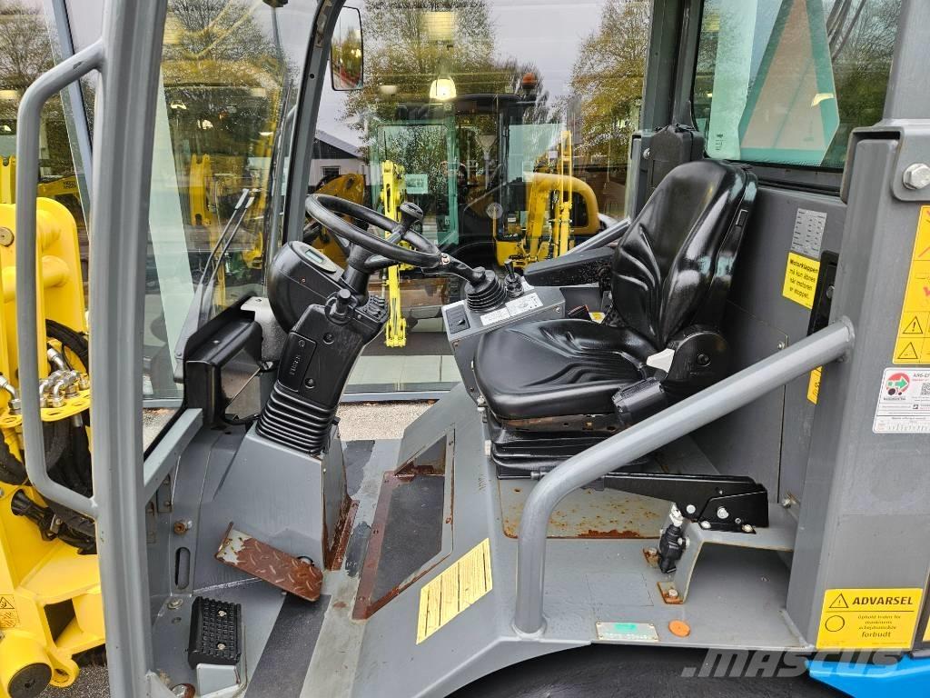 Weidemann 2070LP 小型裝載機