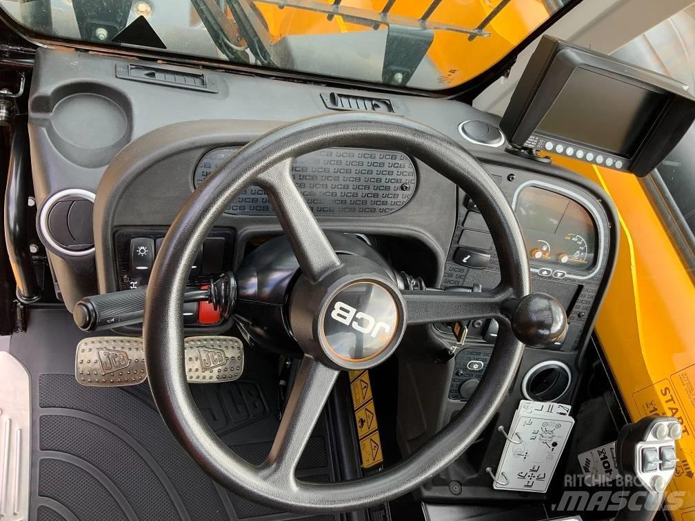 JCB 540V140 伸縮臂操作車