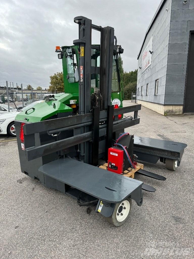 Combilift C4000ET 四向前伸式堆高機(叉車)