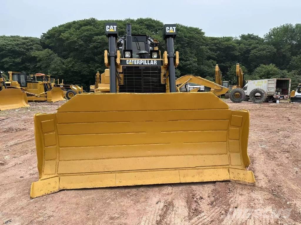 CAT D 8 R 履帶推土機