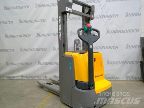 Jungheinrich EJC 112 行走控制式堆積機