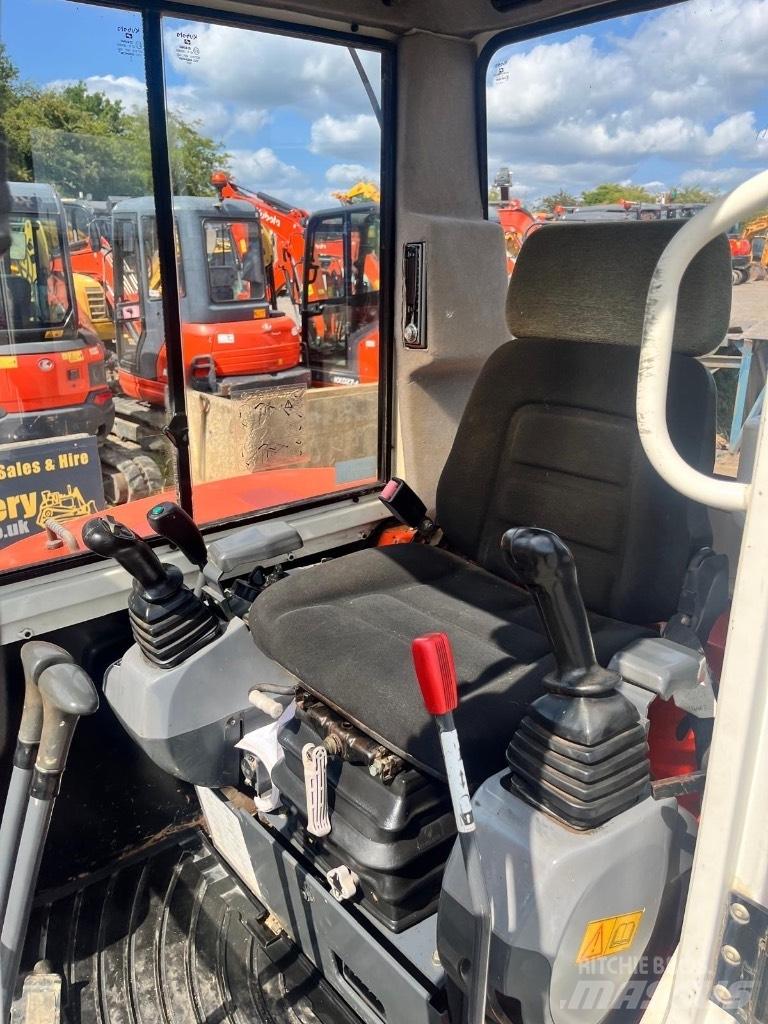 Kubota KX 161-3 A 小型挖土機/掘鑿機<7t(小型挖掘機)