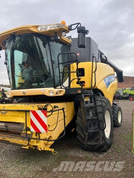 New Holland CR 980 聯合收穫機