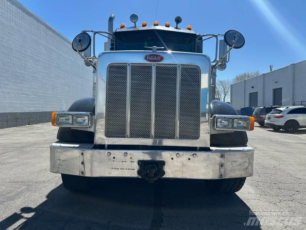 Peterbilt 367 曳引機組件
