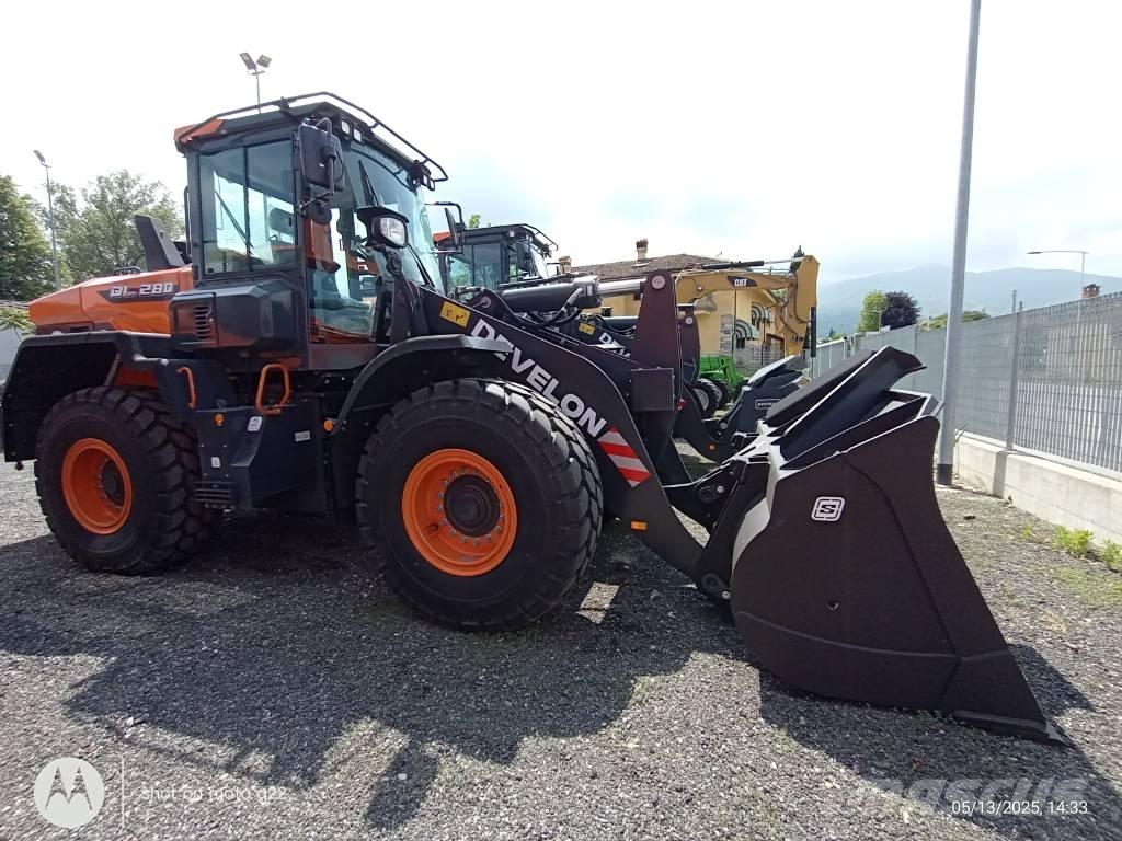 Develon DL 280-7 輪胎式裝載機