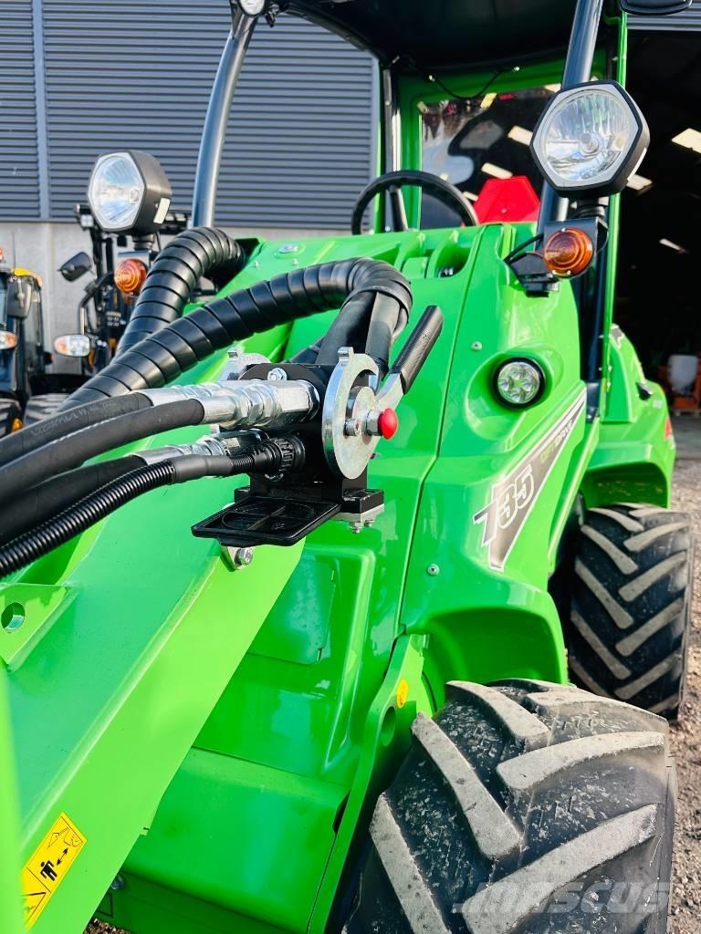 Avant 735 多功能裝載機