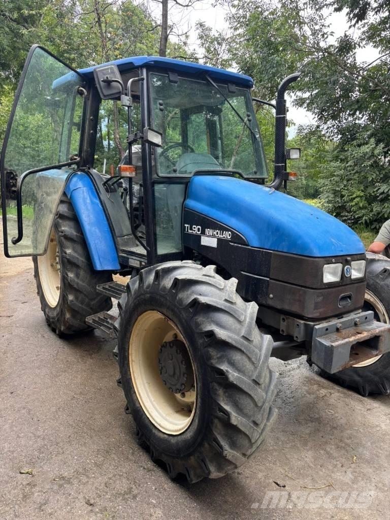 New Holland TL 90 曳引機