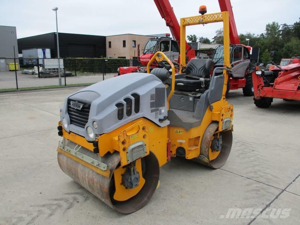 Hamm HD12VV (879) 雙輪滾壓機