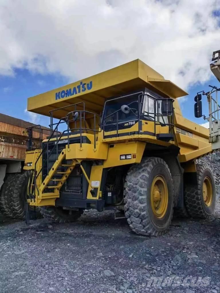Komatsu HD 785-7 剛性傾卸卡車