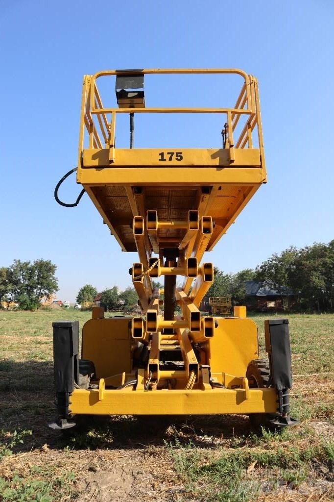 Haulotte H 15 SX 剪式升降機