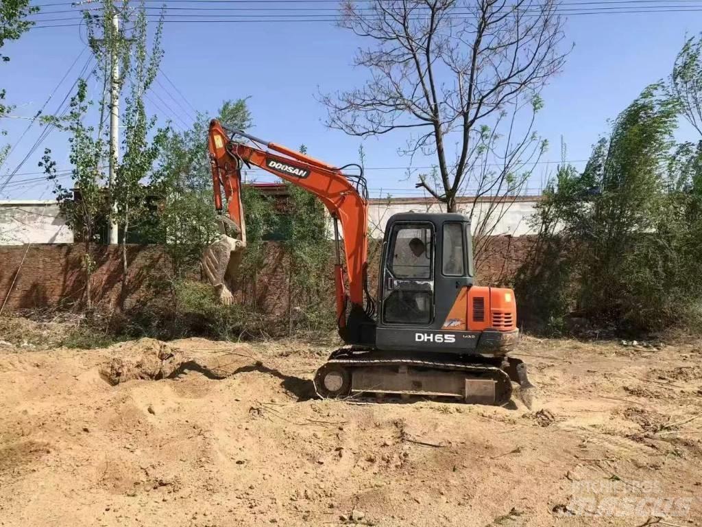 Doosan DH 55 小型挖土機/掘鑿機<7t(小型挖掘機)