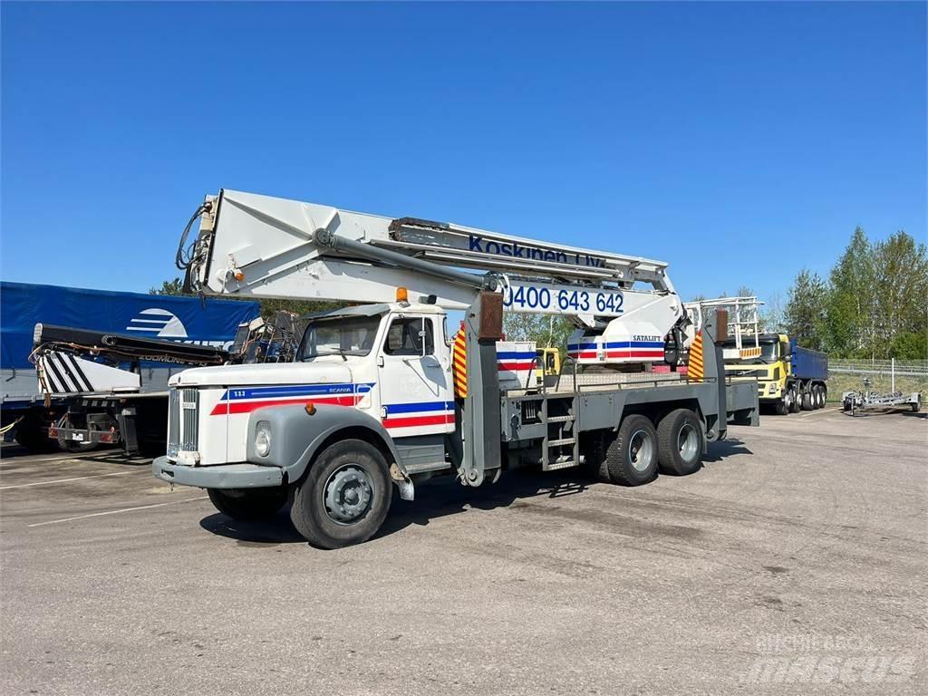 Scania 111 6X2 起重機卡車