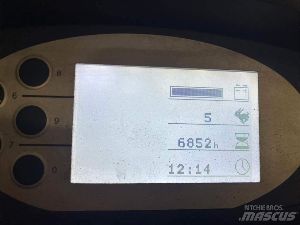 Still RX20-15 電動堆高機