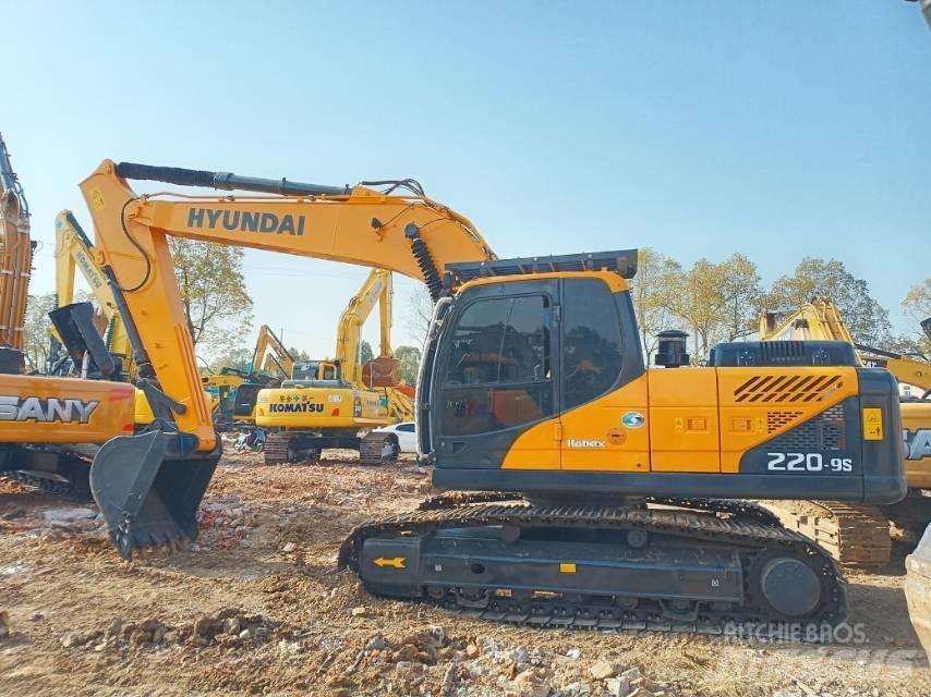 Hyundai R220-9 履帶式 挖土機/掘鑿機/挖掘機