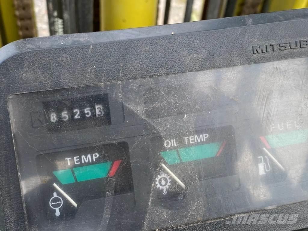 Mitsubishi FD25T 柴油卡車