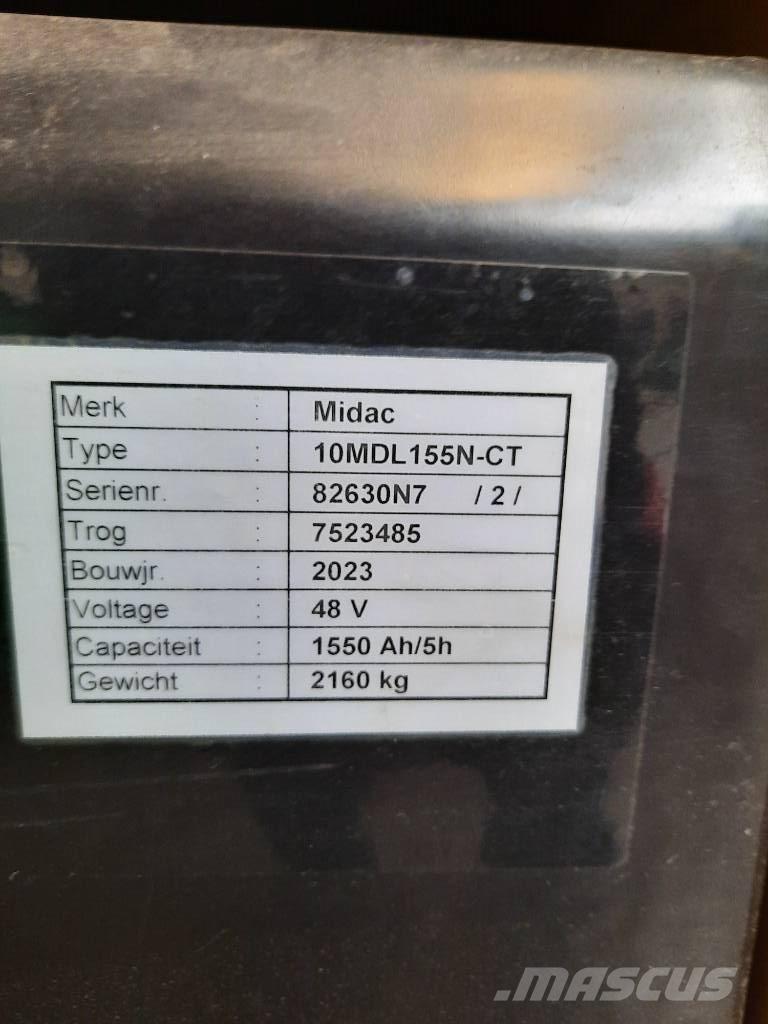 Montini MR6 電動堆高機