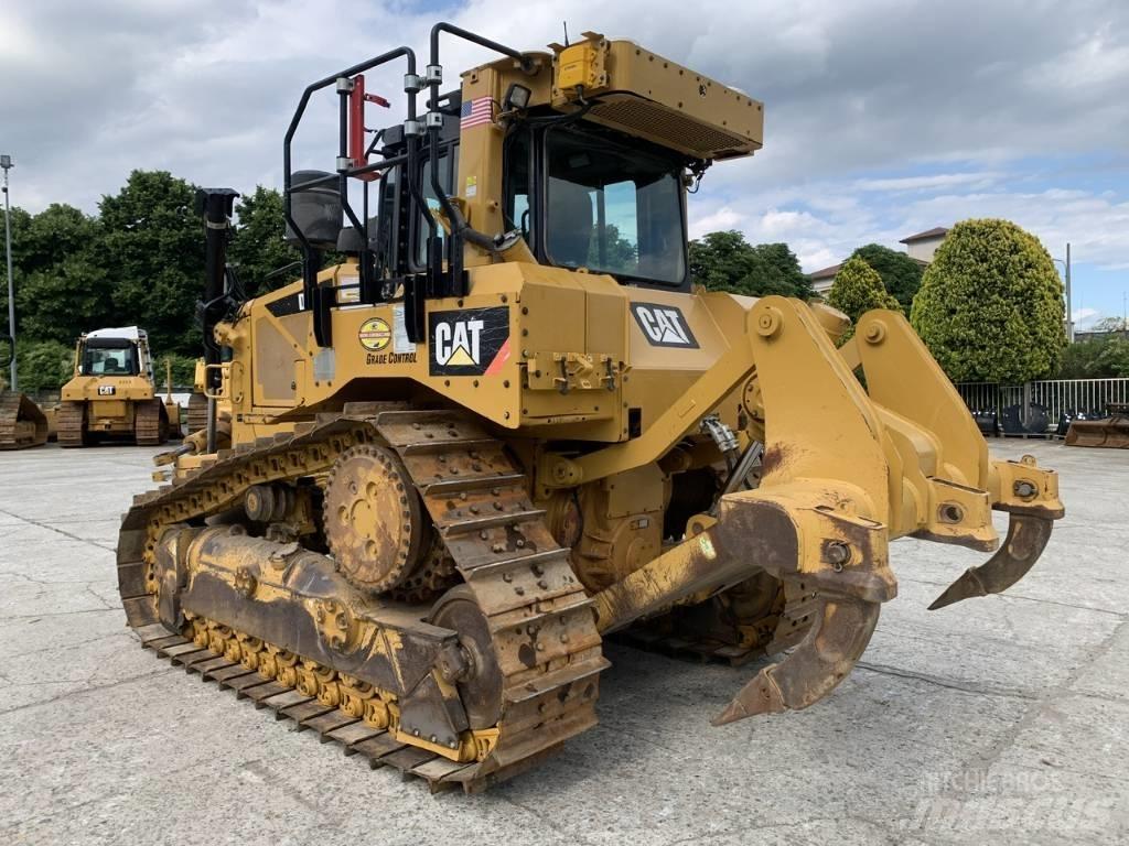 CAT D 6 T XLVP 履帶推土機