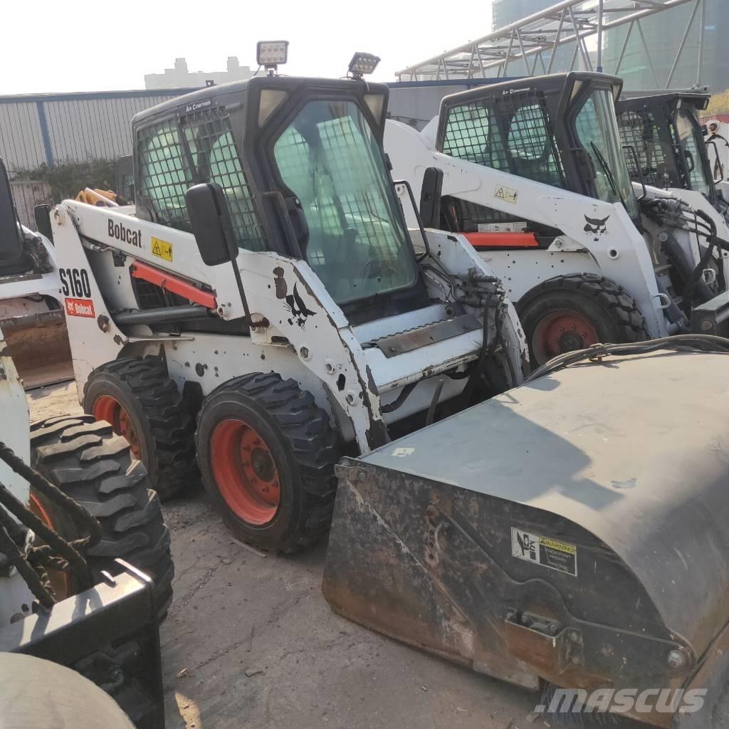 Bobcat S160 滑移轉向裝載機