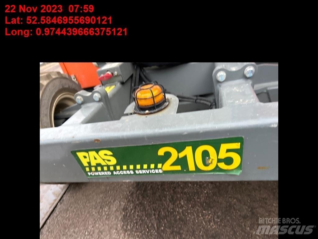 Snorkel S 3370 RT 剪式升降機