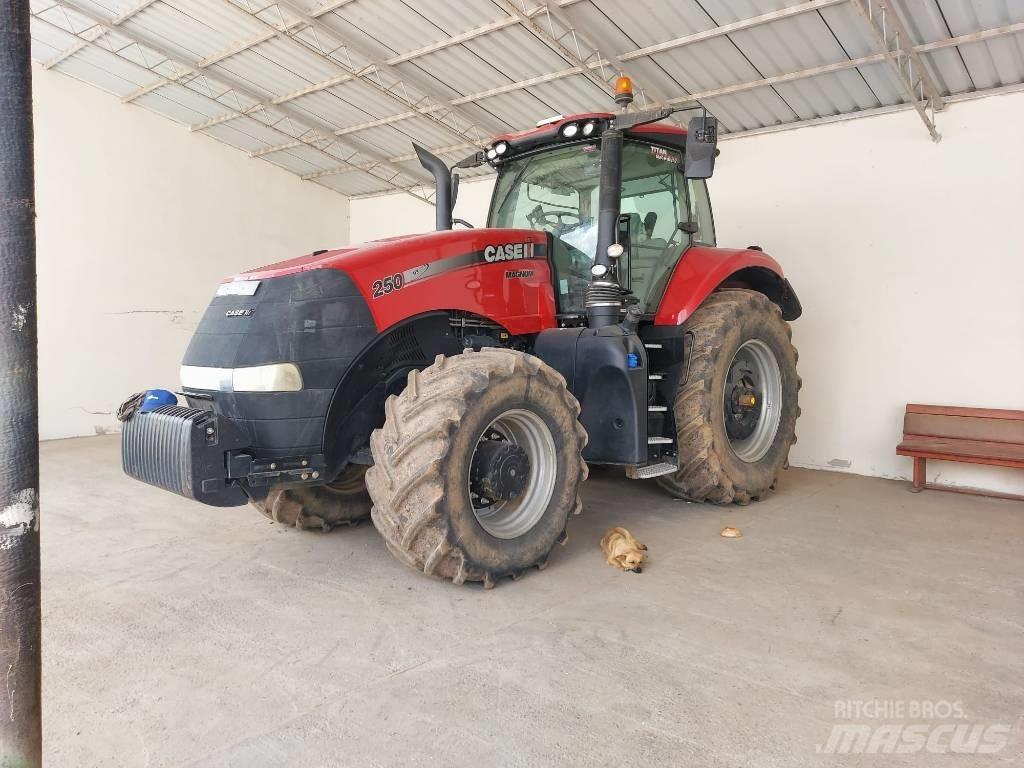 Case IH Magnum 250 曳引機