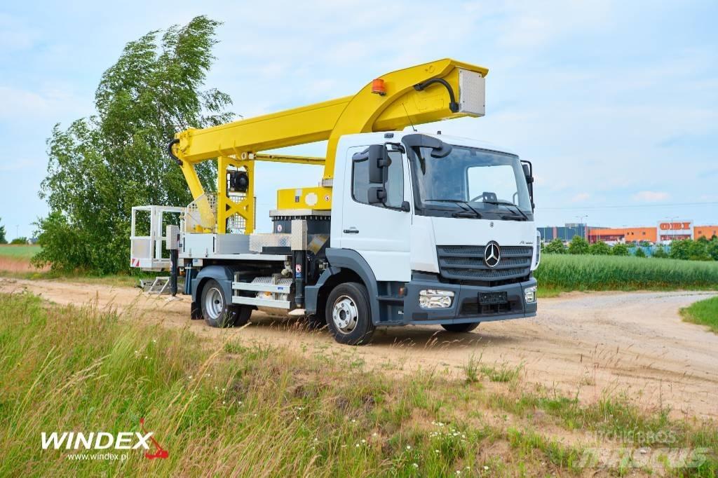 Palfinger P 300 KS 卡車裝載高空作業車
