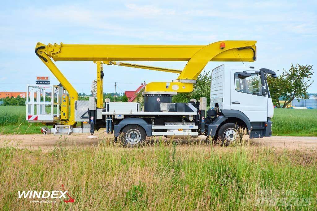 Palfinger P 300 KS 卡車裝載高空作業車