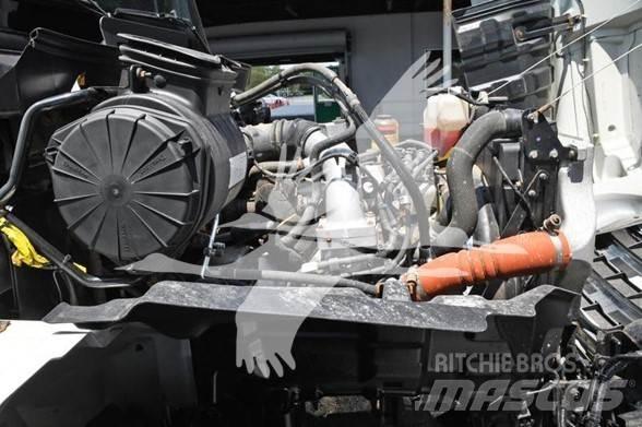 Hino 268 貨箱式卡車
