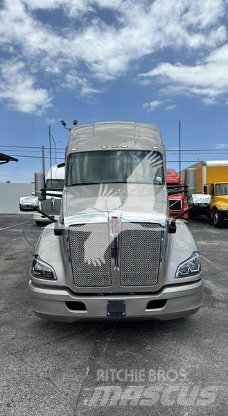Kenworth T680 曳引機組件