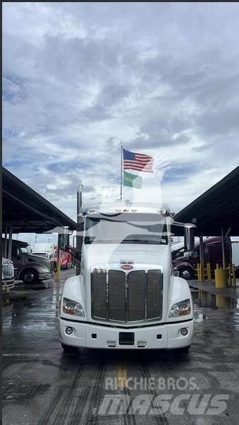 Peterbilt 579 曳引機組件