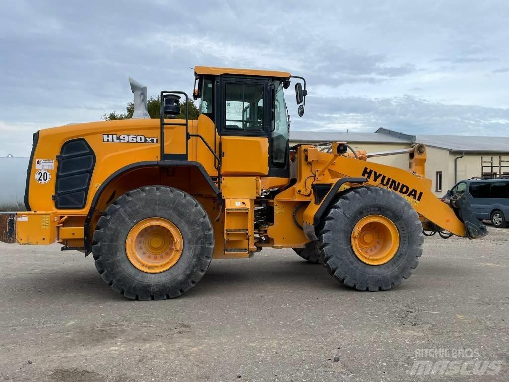 Hyundai HL960XT 輪胎式裝載機