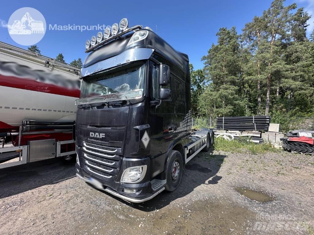 DAF XF 510 商用底盤車