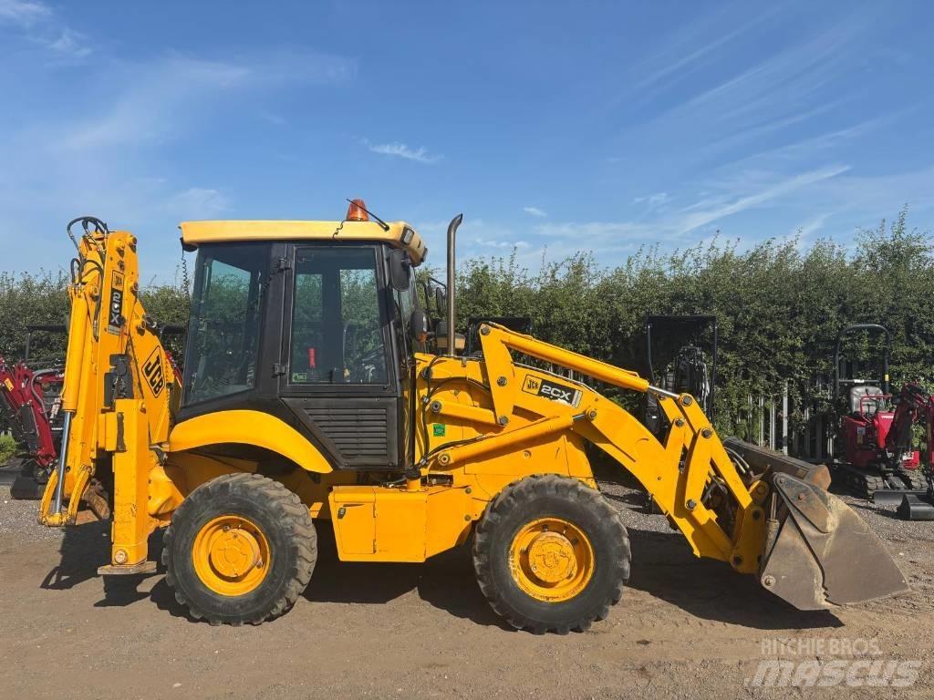 JCB 2CX 反鏟裝載機