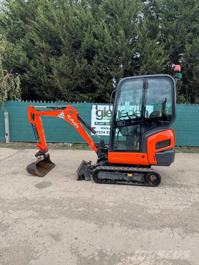 Kubota KX 016-4 小型挖土機/掘鑿機<7t(小型挖掘機)