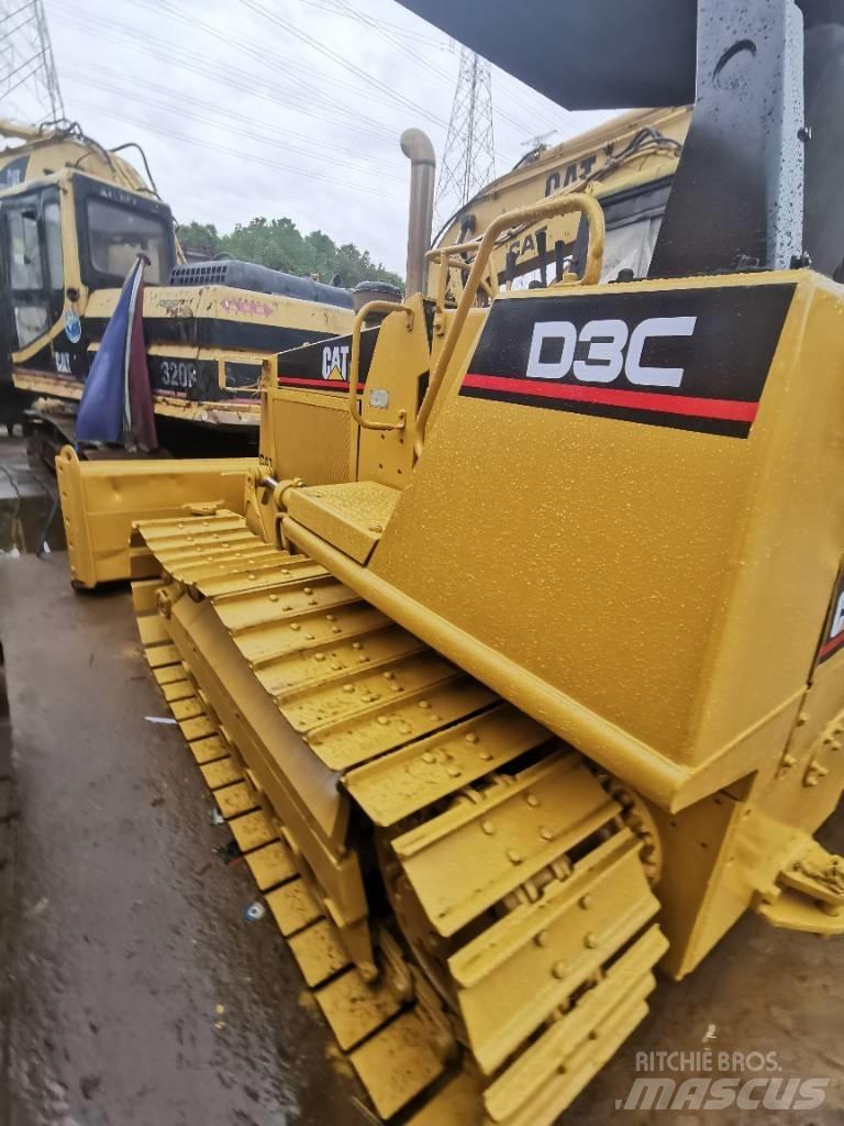 CAT D3C 履帶推土機