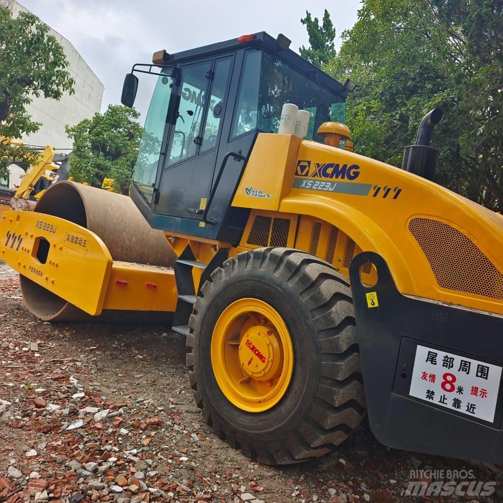 XCMG XS 223 J 單輪滾壓機