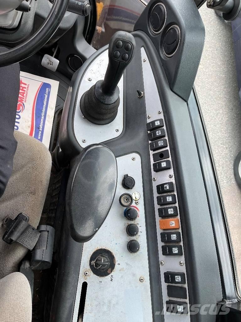 JCB 409 B 40km/h 滑移轉向裝載機