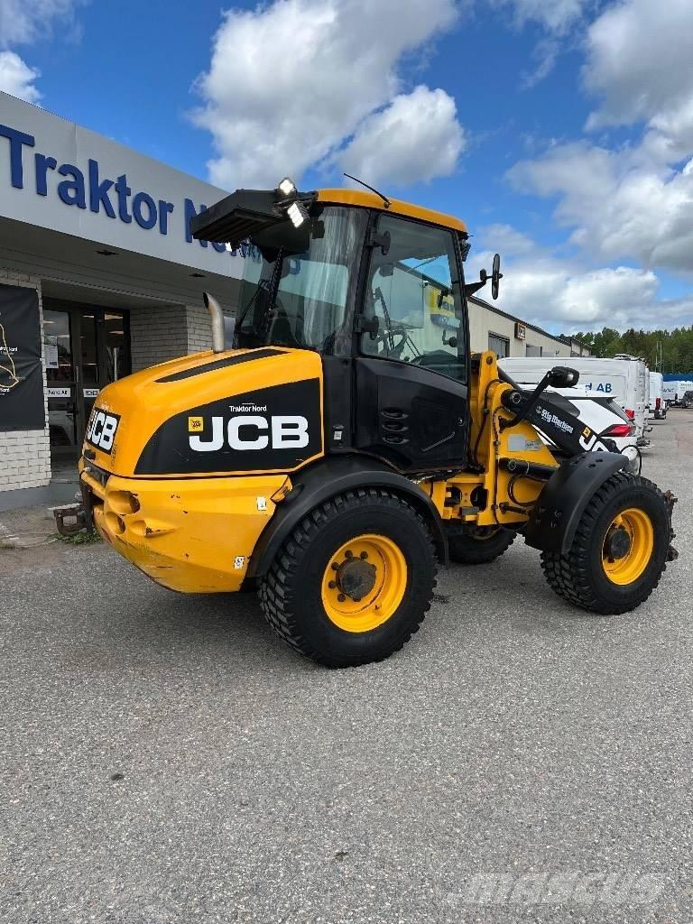 JCB 409 B 40km/h 滑移轉向裝載機