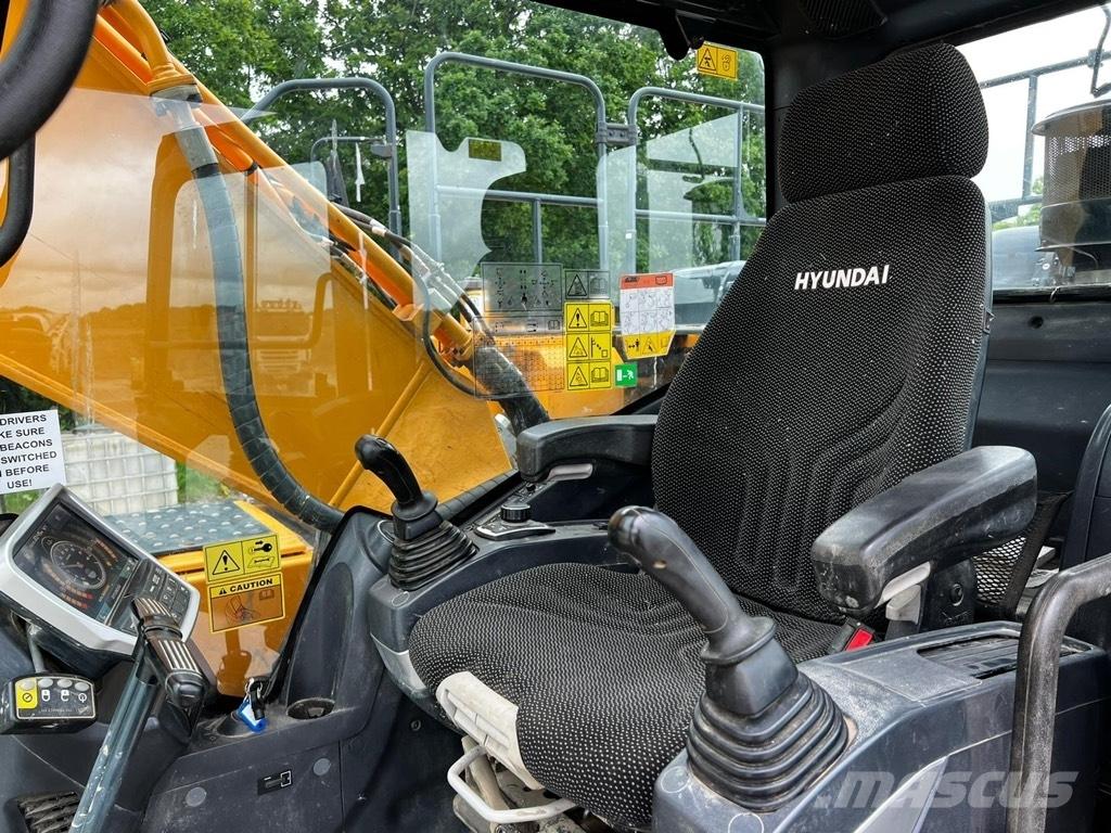 Hyundai HX 220 L 履帶式 挖土機/掘鑿機/挖掘機