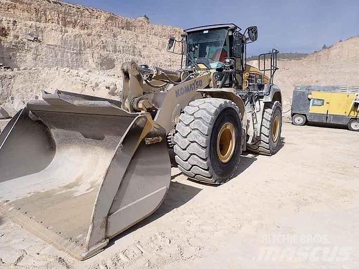 Komatsu WA475-10 輪胎式裝載機