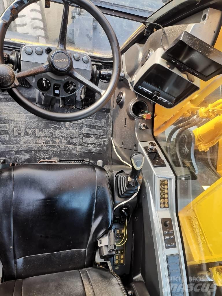 Hyundai R210W-9 旋轉式挖土機/掘鑿機/挖掘機