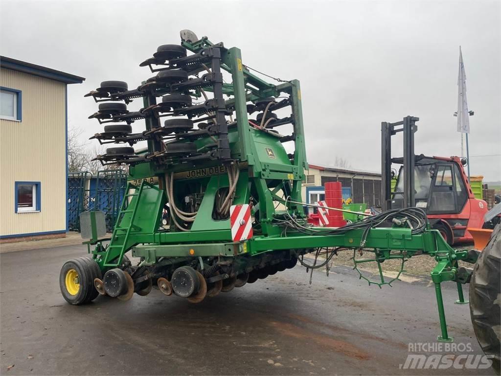 John Deere 750A 6m 精密播種機