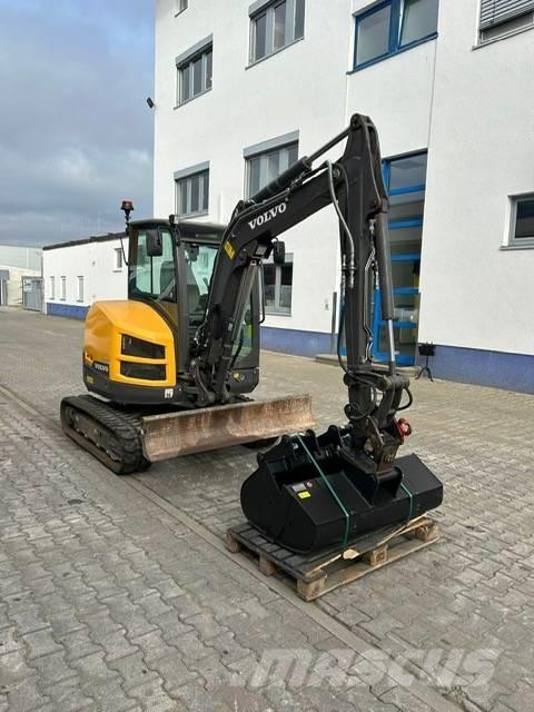 Volvo EC 35 C 小型挖土機/掘鑿機<7t(小型挖掘機)