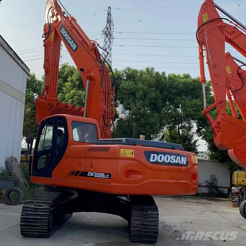 Doosan DX 225 履帶式 挖土機/掘鑿機/挖掘機
