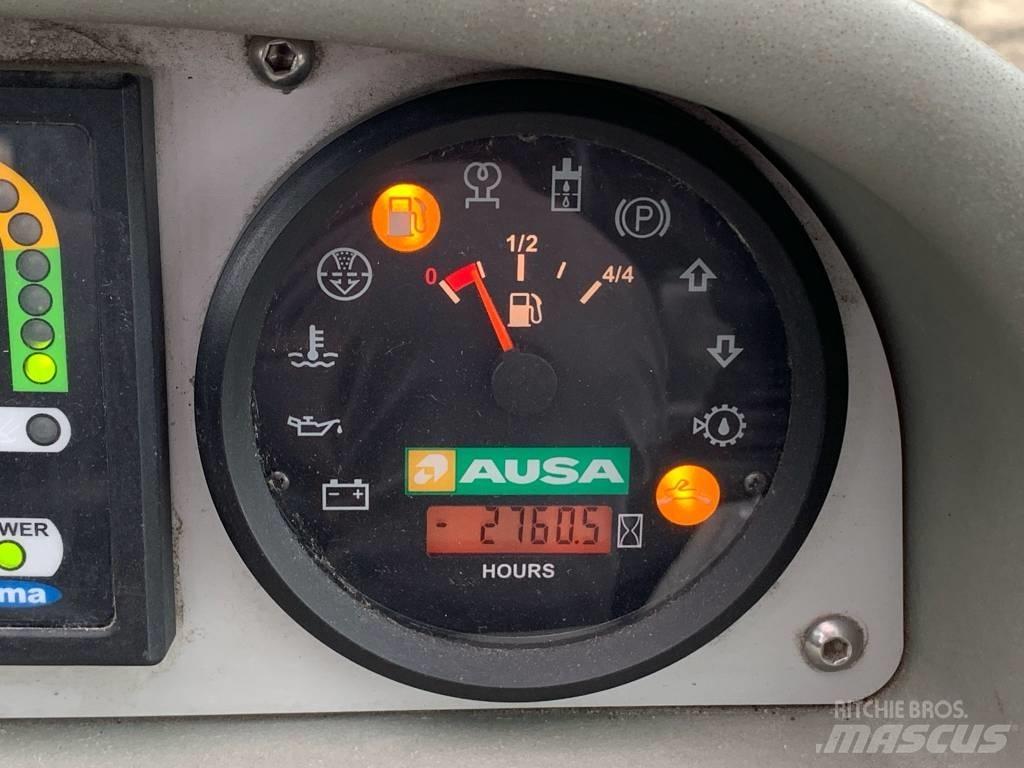 Ausa T 204 H 農業用伸縮臂裝載機