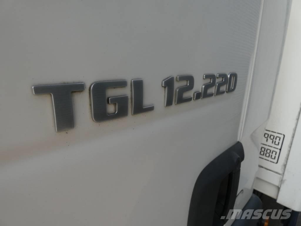 MAN TGL 12.220 貨箱式卡車