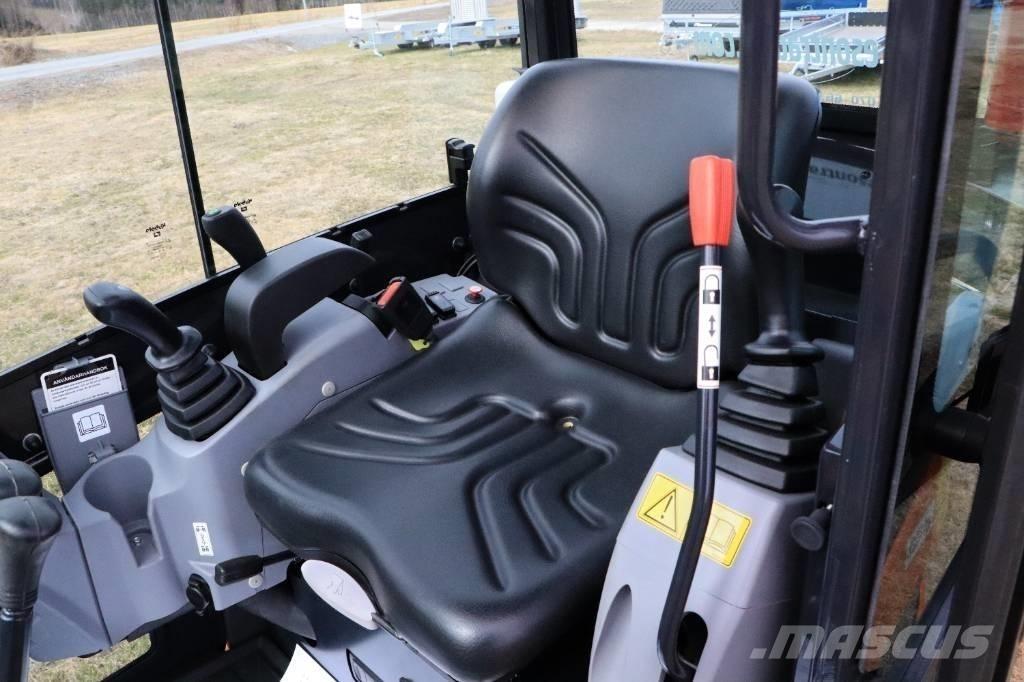 Kubota KX016-4 小型挖土機/掘鑿機<7t(小型挖掘機)