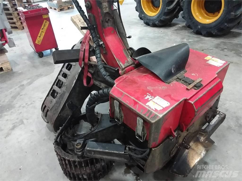 Komatsu S132 收穫機頭